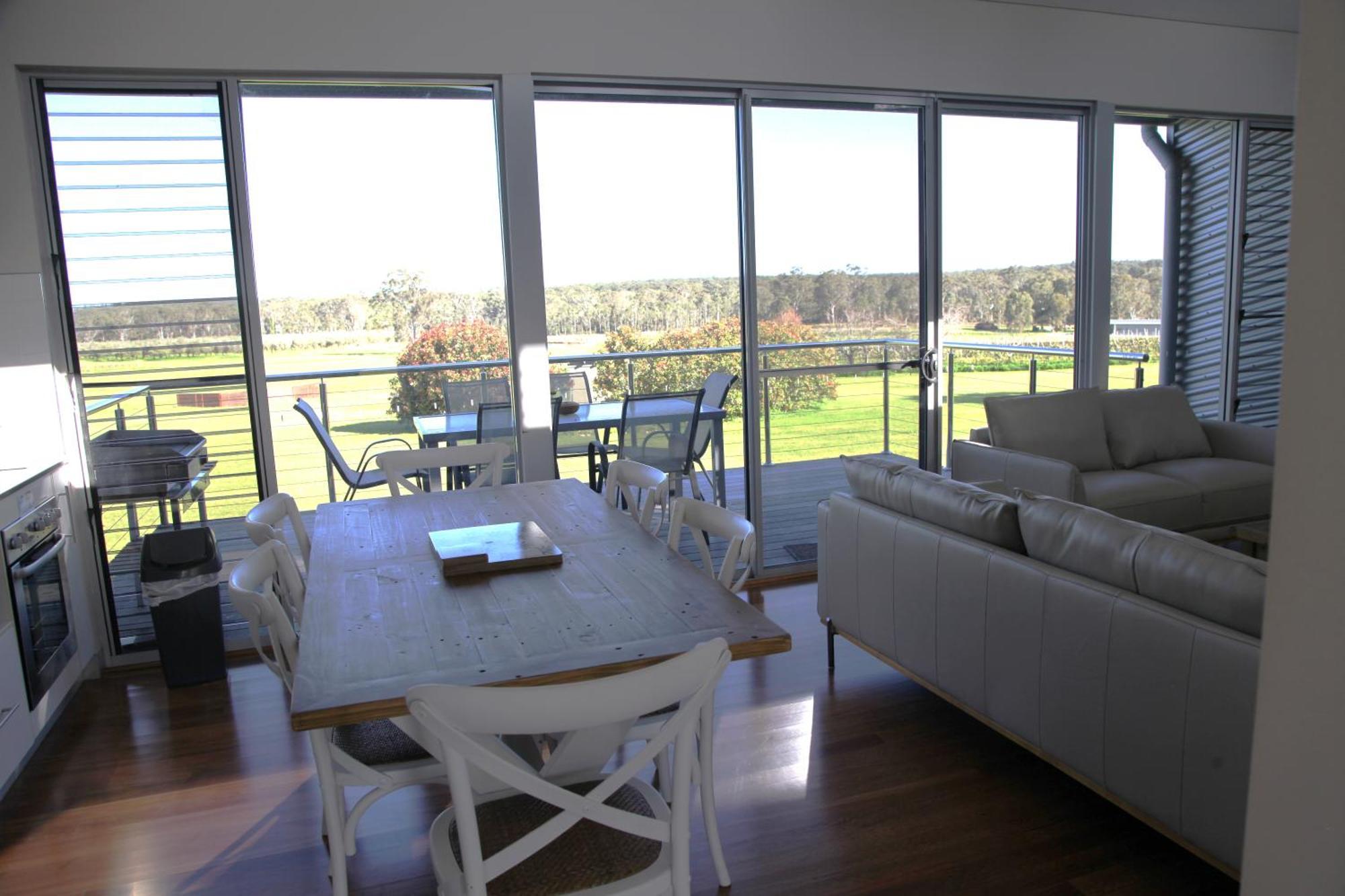 Adina Vineyard Aparthotel Lovedale Exterior photo